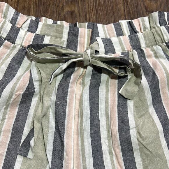 Express stripe linen blend shorts high rise shortie - Picture 2 of 9